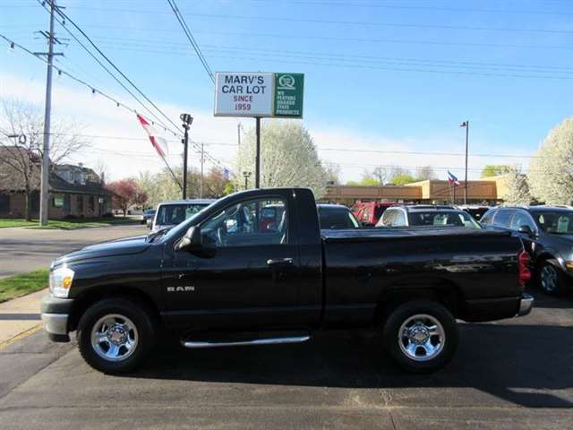 2008 Dodge Ram Pickup 1500 ST 2dr Regular Cab SB